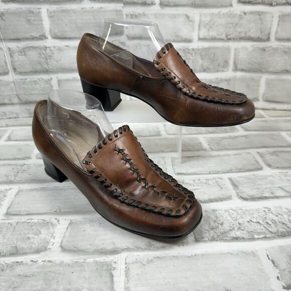 Hush Puppies Vintage Women's Size 9 Leather and Brown Stitch Block Heel Loafers - Picture 1 of 13